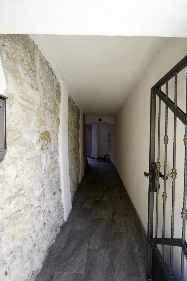 Apartment Ispod Ure Синь Экстерьер фото