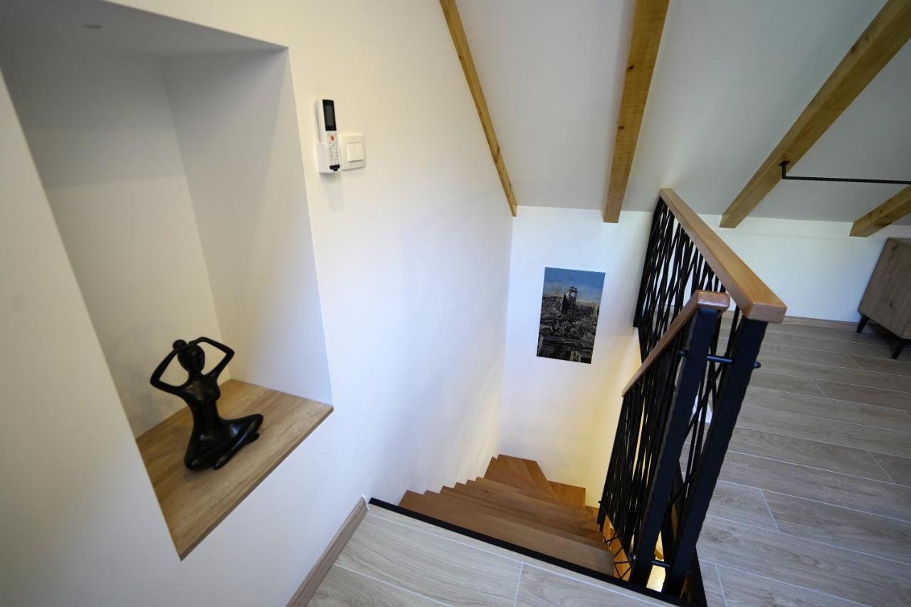 Apartment Ispod Ure Синь Экстерьер фото