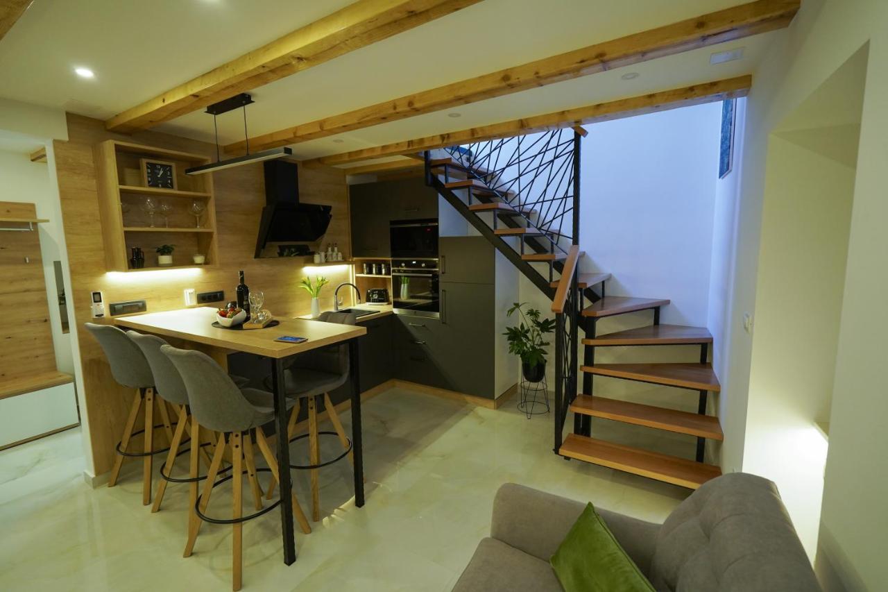 Apartment Ispod Ure Синь Экстерьер фото